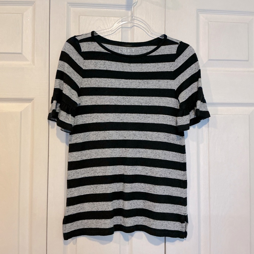 🩷 Ann Taylor Loft Black and Gray Knit Top Lightweight XS (01172)